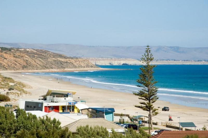 Moana Beach Tourist Park Kültér fotó