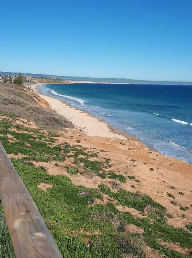Moana Beach Tourist Park Kültér fotó