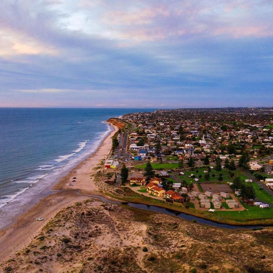 Moana Beach Tourist Park Kültér fotó
