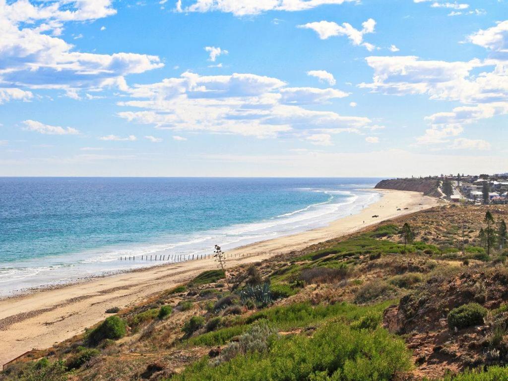 Moana Beach Tourist Park Kültér fotó